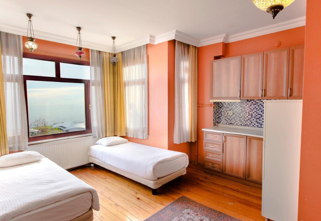 Bucoleon Hostel Istanbul Bagian luar foto